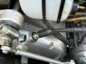 Image 28/42 of Triumph T 150 V Trident (1973)