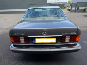 Bild 4/24 von Mercedes-Benz S 350 Turbodiesel (1995)