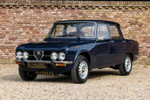 Image 17/50 of Alfa Romeo Giulia Nuova Super 1300 (1975)