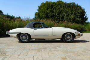 Bild 6/50 von Jaguar E-Type (1968)