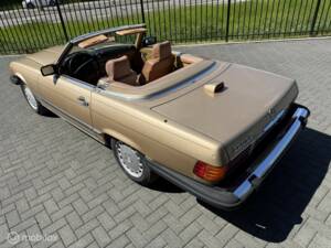 Immagine 13/41 di Mercedes-Benz 560 SL (1986)
