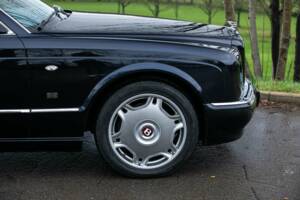 Image 14/50 of Bentley Arnage R (2006)