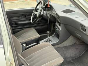 Bild 25/41 von BMW 520i (1982)