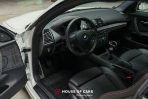 Image 15/25 of BMW 1 Series M Coupé (2011)