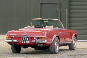 Image 8/18 of Mercedes-Benz 280 SL (1970)