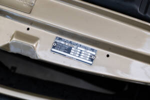 Image 41/43 of Mercedes-Benz 350 SL (1978)