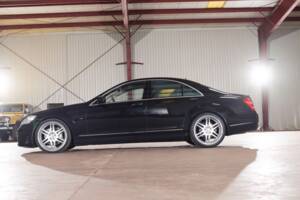 Image 2/128 de Mercedes-Benz S 500 BlueEFFICIENCY (2011)