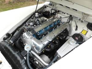 Image 28/33 of Jaguar XK 150 3.8 S FHC (1960)