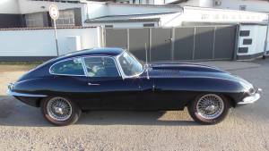 Image 6/50 of Jaguar E-Type (1967)