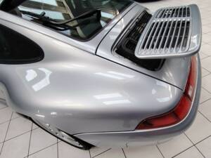 Bild 21/72 von Porsche 911 Carrera 4S (1995)