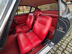 Image 19/28 of Volvo 1800 S (1965)