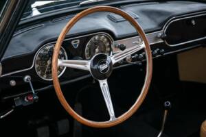 Bild 33/37 von Lancia Flaminia GTL 2.8 3C Touring (1964)