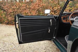 Image 21/29 of Triumph TR 5 PI (1968)