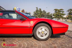 Image 15/49 of Ferrari 208 GTS Turbo (1989)