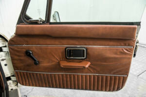 Imagen 33/50 de MG MGB GT V8 (1975)