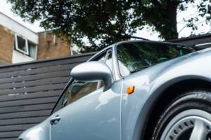 Image 57/60 of Porsche 911 Targa (1996)