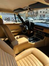 Image 4/6 de Jaguar XJ S H.E. (1984)