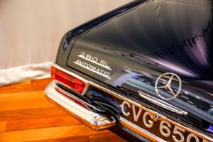 Image 13/31 de Mercedes-Benz 280 SL (1968)