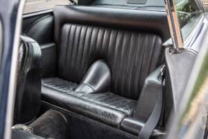 Image 37/64 of Aston Martin DB 4 (1962)