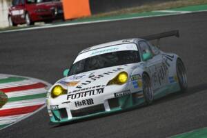 Image 13/39 de Porsche 911 GT3 RSR (2005)