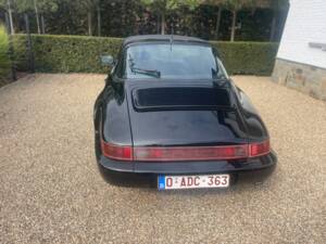 Image 7/18 of Porsche 911 Carrera 2 (1990)