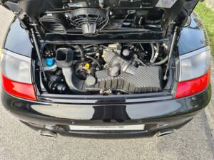 Bild 6/20 von Porsche 911 Carrera 4S (2005)