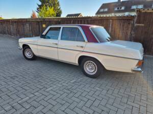 Bild 3/19 von Mercedes-Benz 240 D (1975)