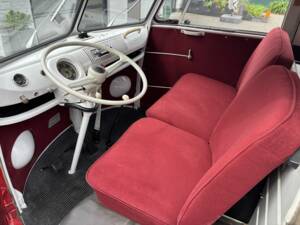 Image 2/8 of Volkswagen T1 Kombi (1967)
