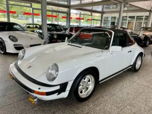 Immagine 1/20 di Porsche 911 Carrera 3.0 (1977)