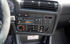 Image 59/91 of BMW M3 Sport Evo (1990)