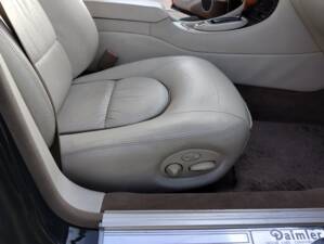 Image 19/71 of Daimler Super V8 (2000)