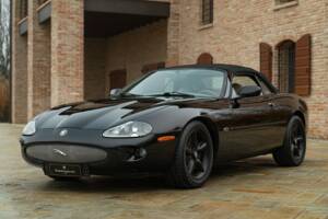 Bild 1/50 von Jaguar XK8 4.0 (2006)