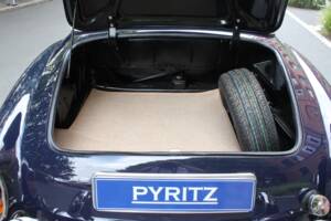 Image 13/22 of Mercedes-Benz 190 SL (1958)