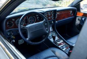Image 16/30 of Bentley Continental R Mulliner (2003)