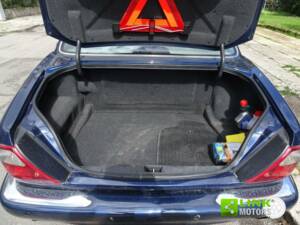 Bild 23/24 von Jaguar XJ 8 Sovereign (1999)