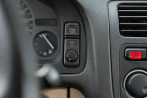 Bild 39/50 von Honda Legend (1992)