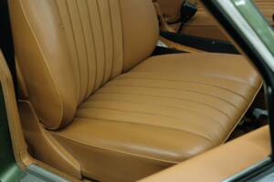 Image 26/50 de Mercedes-Benz 350 SE (1975)