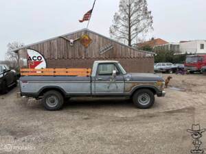 Image 17/31 of Ford F-250 (1978)