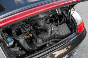 Image 61/63 of Porsche 911 Carrera 4S (2004)