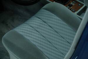 Bild 40/50 von Mercedes-Benz 300 SE (1990)