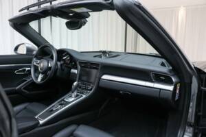 Image 8/20 of Porsche 911 Targa 4S (2016)