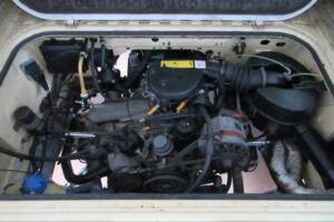 Bild 32/40 von Volkswagen T3 Caravelle 2.0 (1987)