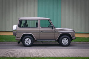 Afbeelding 4/30 van Mercedes-Benz 300 GE (SWB) (1991)
