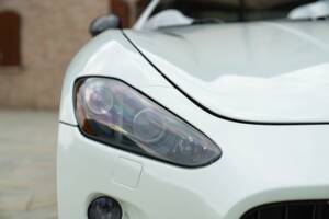 Bild 23/50 von Maserati GranTurismo 4.2 (2008)