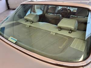 Image 58/64 of Mercedes-Benz 280 SE (1983)