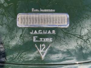 Imagen 50/50 de Jaguar E-Type V12 (2+2) (1970)