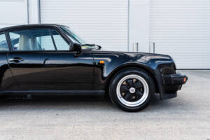 Image 10/67 de Porsche 911 Turbo 3.3 (1986)