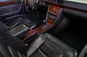 Bild 20/34 von Mercedes-Benz E 500 (1995)