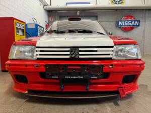 Image 3/18 of Peugeot 205 GTi 1.6 (1985)
