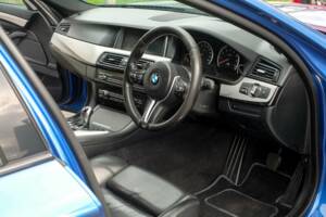 Image 2/50 of BMW M5 (2014)